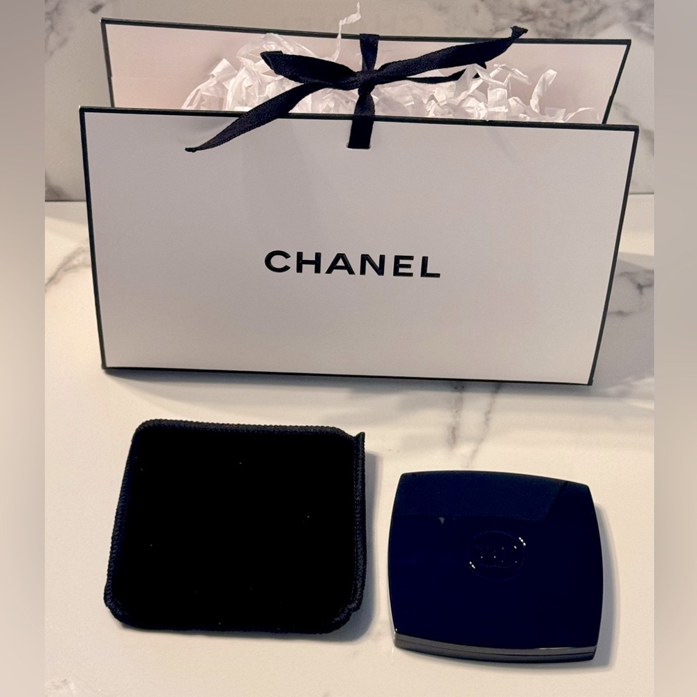 REDUCED NIB Chanel Miroir Double Facette limited edition mirror 127 FUGUEUSE - Picture 5 of 6